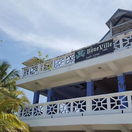 The Sea Front Inn Пунта-Горда Экстерьер фото