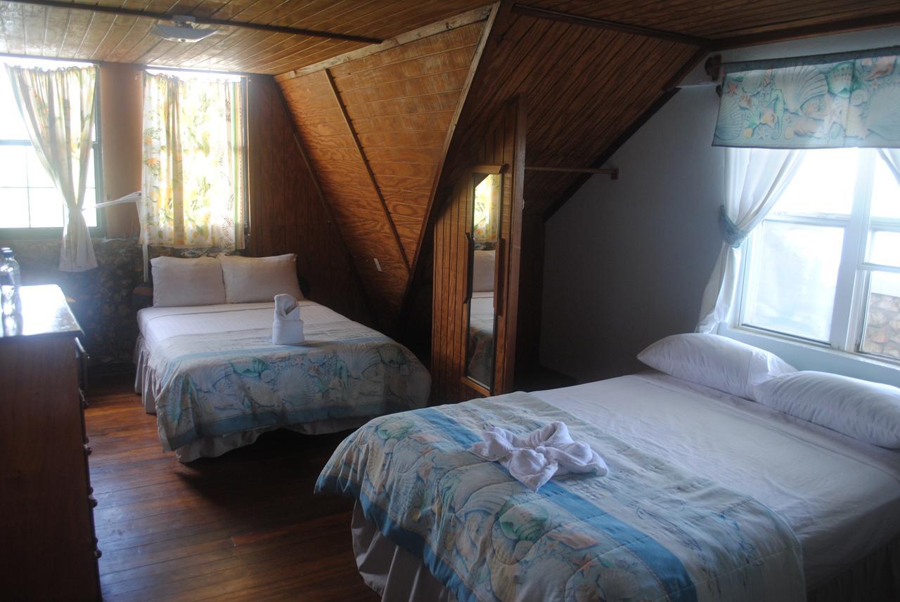The Sea Front Inn Пунта-Горда Экстерьер фото